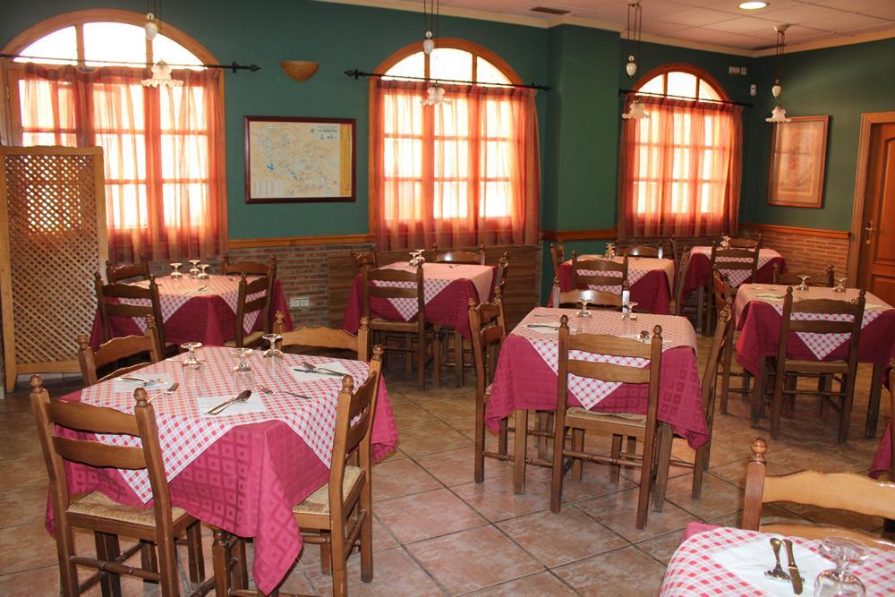 La Posa Hostel Villar del Arzobispo Exterior photo
